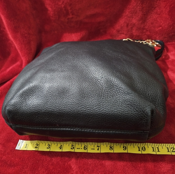 Michael Kors Jet Set Chain Navy Blue Pebble Leather Tote/Handbag - Picture 4 of 12